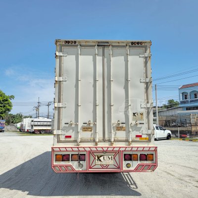 หกล้อตู้สิบบาน ISUZU FTR 240 แรงม้า ปี 58
