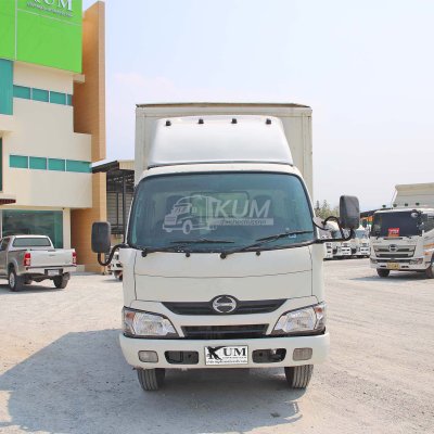 สี่ล้อตู้ HINO XZU 136 แรงม้า ปี 63 ราคาพิเศษ