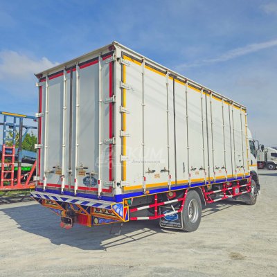 ISUZU FTR 240 ปี 64 หกล้อตู้สิบบาน