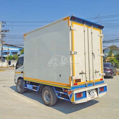 สี่ล้อตู้ HINO XZU 136 แรง ปี 2563