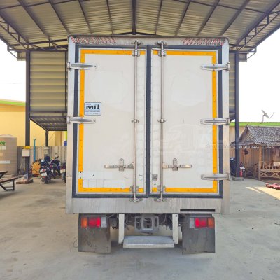 สี่ล้อตู้เย็น HINO XZU 136 แรง ปี 2566