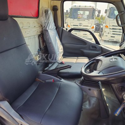 สี่ล้อตู้ HINO XZU 136 แรง ปี 2563