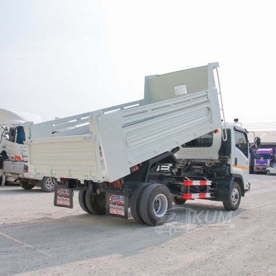 หกล้อดั้มพ์ ISUZU FRR 210 แรง ปี 2566