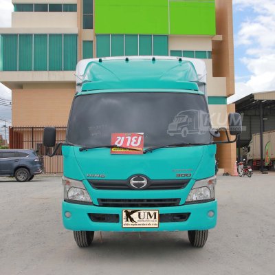 หกล้อโดยสาร HINO XZU 150 แรง ปี 2561