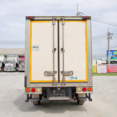 สี่ล้อตู้เย็น HINO XZU 136 แรง ปี 2567