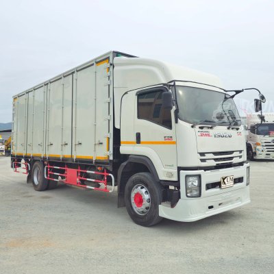 หกล้อตู้สิบบาน ISUZU FTR 240 แรงม้า ปี 64 มีลิฟท์ท้าย