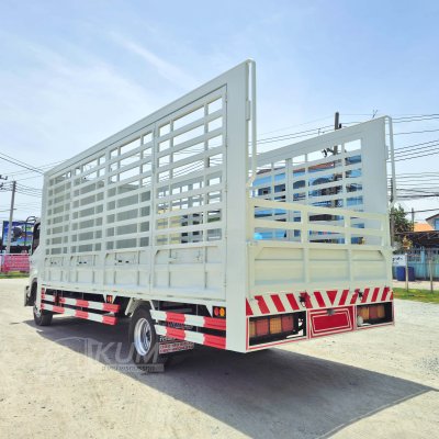 หกล้อคอก ISUZU FRR 210 แรงม้า ปี 65 ไมล์น้อย คอกสูง