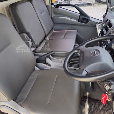 หกล้อโดยสาร HINO XZU 150 แรง ปี 66 ไมล์น้อย