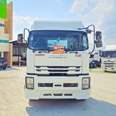 หกล้อหัวลาก ISUZU FTR 240 แรง ปี 63