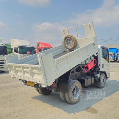 หกล้อดั้มพ์ ISUZU NMR 130 แรง ปี 2564