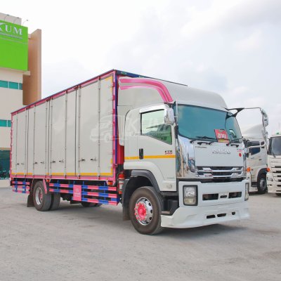 หกล้อตู้สิบบาน ISUZU FTR 240 แรง ปี 2565