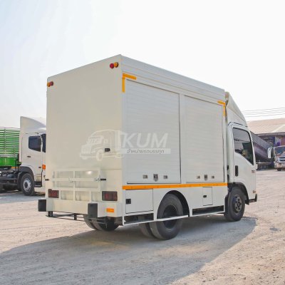 หกล้อตู้ ISUZU NMR 130 แรง ปี 2558