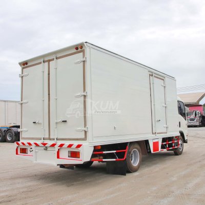 หกล้อตู้ ISUZU NPR 150 แรง ปี 2556