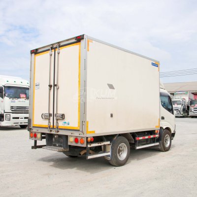 สี่ล้อตู้เย็น HINO XZU 136 แรง ปี 2567