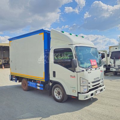 สี่ล้อตู้ ISUZU NLR 104 แรง ปี 2564