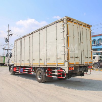 หกล้อตู้สิบบาน HINO FG8J 240 แรง ปี 2561