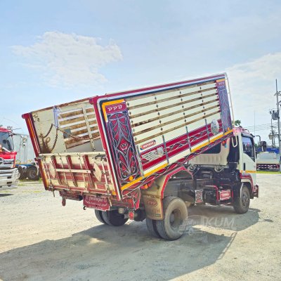 หกล้อดั้มพ์ ISUZU FRR 210 แรงม้า ปี 65 ไมล์น้อยหลักหมื่น