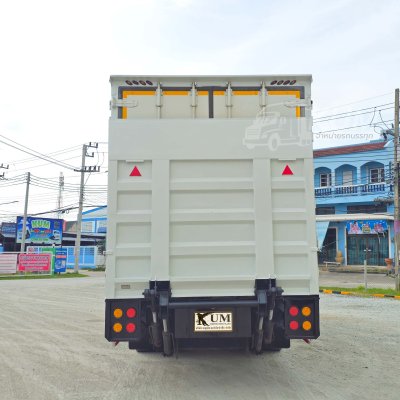 หกล้อตู้สิบบาน ISUZU FTR 240 แรงม้า ปี 64 มีลิฟท์ท้าย