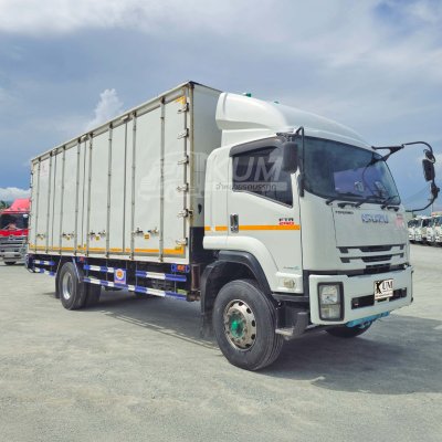 หกล้อตู้สิบบาน ISUZU FTR 240 แรงม้า ปี 62 (0628)