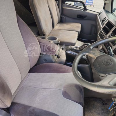 สิบล้อหัวลาก UD GWE 398.4 แรงม้า ปี 65 สองเพลา