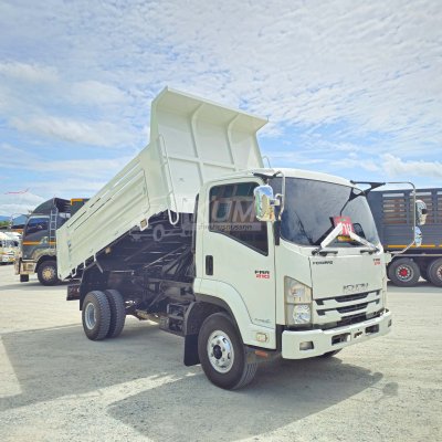 หกล้อดั้มพ์ ISUZU FRR 210 แรงม้า ปี 64
