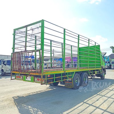 สิบล้อคอก ISUZU FVM 240 แรง ปี 2560