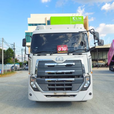 สิบล้อหัวลาก UD GWE 390 แรง ปี 2565