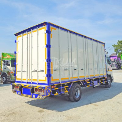 หกล้อตู้สิบบาน ISUZU FRR 210 แรง ปี 2566