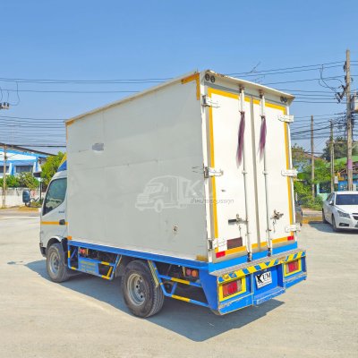 สี่ล้อตู้ HINO XZU 136 แรง ปี 2563