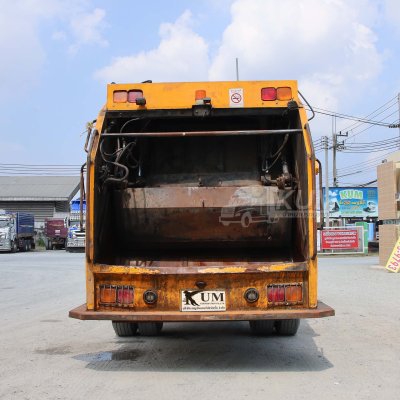 หกล้อบรรทุกขยะ HINO FG8J 240 แรง ปี 2566