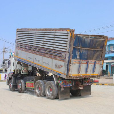 สิบสองล้อดั้มพ์ ISUZU FYH 360 แรง ปี 2556