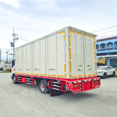 หกล้อตู้สิบบาน ISUZU FRR 190 แรง ปี 2556