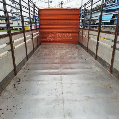 หกล้อคอก ISUZU FRR 210 แรงม้า ปี 63 พื้นสแตนเลสไม่เป็นสนิม สวยจัดคันนี้ หกล้อคอก ISUZU FRR 210 แรงม้า ปี 63 พื้นสแตนเลสไม่เป็นสนิม สวยจัดคันนี้