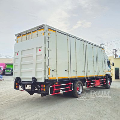 หกล้อตู้สิบบาน ISUZU FTR 240 แรงม้า ปี 64 มีลิฟท์ท้าย