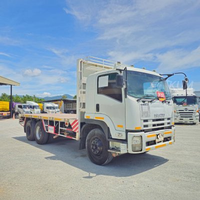 สิบล้อเครนพื้นเรียบ ISUZU FVM 240 แรงม้า ปี 56 เครน UNIC 5 ตัน 5 ปลอก