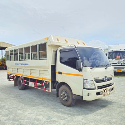 หกล้อโดยสาร HINO XZU 150 แรง ปี 66 ไมล์น้อย หกล้อโดยสาร HINO XZU 150 แรง ปี 66 ไมล์น้อย