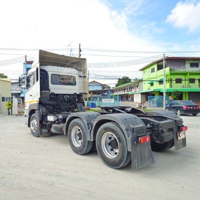 สิบล้อหัวลาก UD GWE 398.4 แรงม้า ปี 65 สองเพลา สิบล้อหัวลาก UD GWE 398.4 แรงม้า ปี 65 สองเพลา