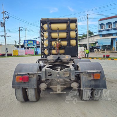 สิบล้อหัวลากแก๊ส HINO FM2P 360 แรง ปี 57