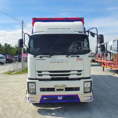 ISUZU FTR 240 ปี 64 หกล้อตู้สิบบาน