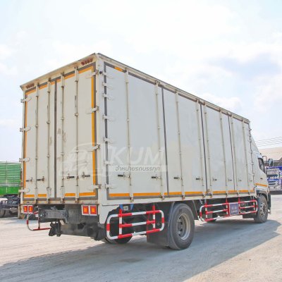 หกล้อตู้สิบบาน HINO FG8J 240 แรง ปี 2561