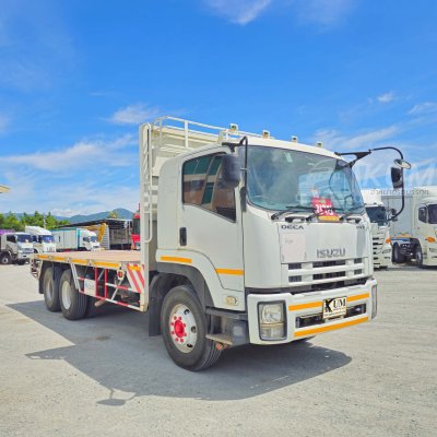 ISUZU FVZ 300 แรงม้า ปี 57 รถบรรทุก 10ล้อ พื้นเรียบ