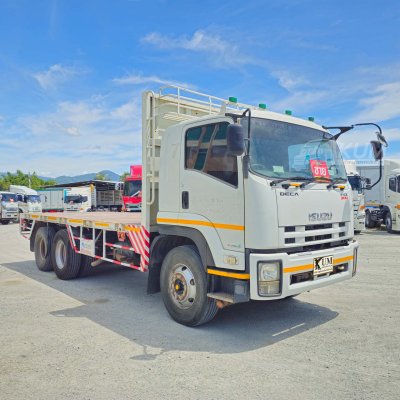 ISUZU FVZ 300 แรงม้า ปี 57 รถบรรทุก 10ล้อ พื้นเรียบ