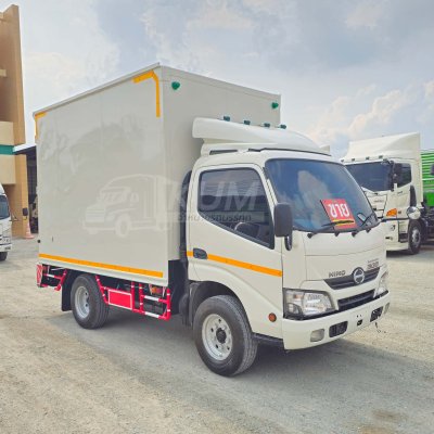 สี่ล้อตู้ HINO XZU 136 แรง ปี 2563