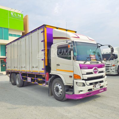สิบล้อตู้สิบบาน HINO FL8J 260 แรง ปี 2560