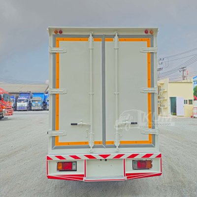 สี่ล้อตู้ ISUZU NLR 104 แรง ปี 2563