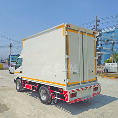 สี่ล้อตู้ HINO XZU 136 แรง ปี 2563