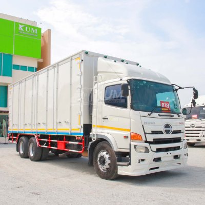 สิบล้อตู้สิบบาน HINO FL8J 260 แรง ปี 2560