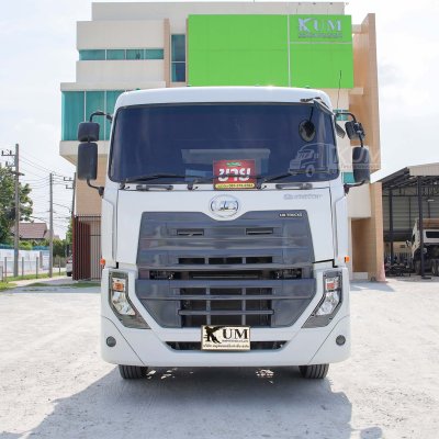 สิบล้อหัวลาก UD GWE 378 แรง ปี 2558