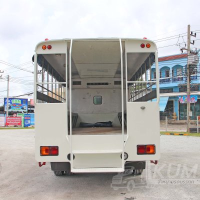 หกล้อโดยสาร HINO Dominator 175 แรงม้า ปี 63