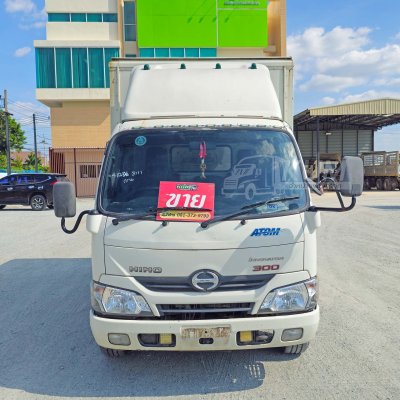 สี่ล้อตู้ HINO XZU 136 แรง ปี 2565